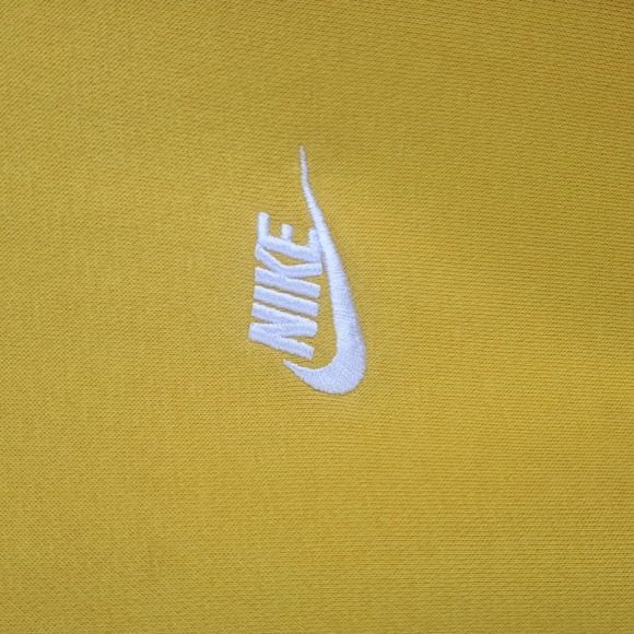 Nike embroidered mustard yellow & white men's XL pullover crew neck sweatshirt - Picture 4 of 6